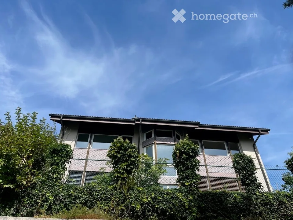 Appartement terrasse lumineux 4.5 pièces à Udligenswil – situation calme avec belle vue