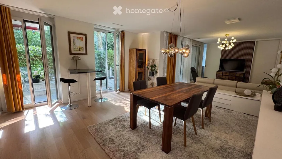 4 1/2 Zimmer - Möblierte & Ausgestattete Wohnung in Zürich Manegg
