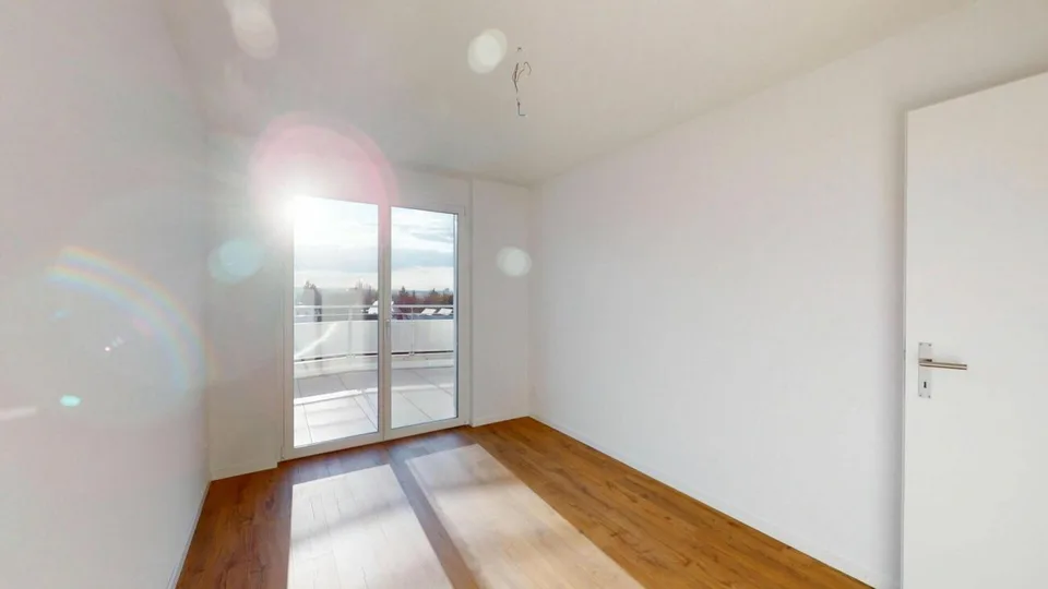 Exclusive 3.5-room attic apartment in the first occupancy with 98 m² sun terrace