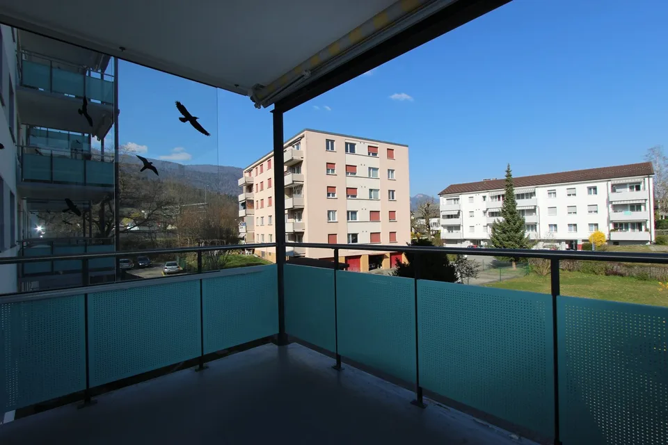 Appartamento bello con ampio balcone - sole del mattino