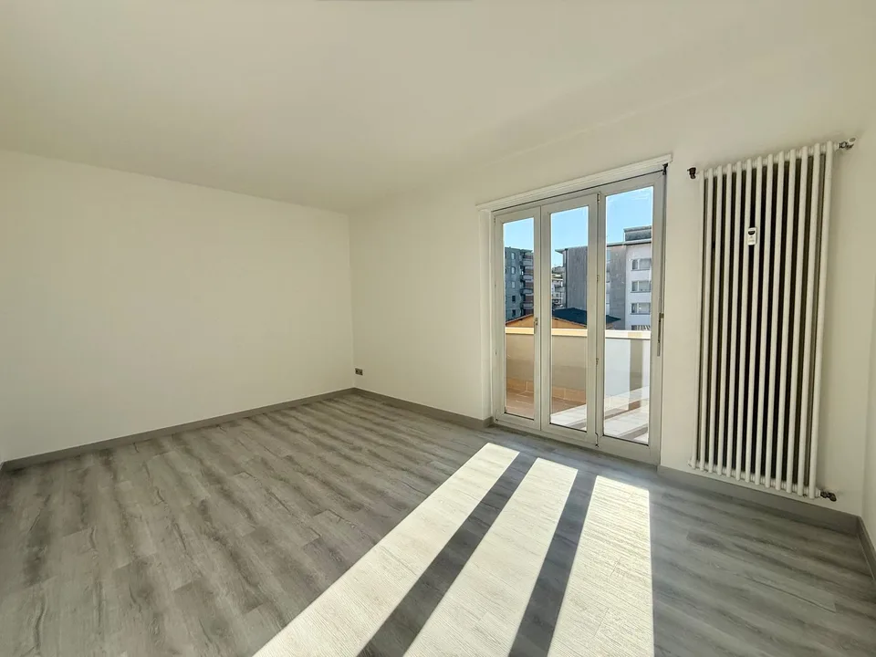 Jusqu'à 3 mois gratuits - 3.5 pièces rénovées à Mendrisio