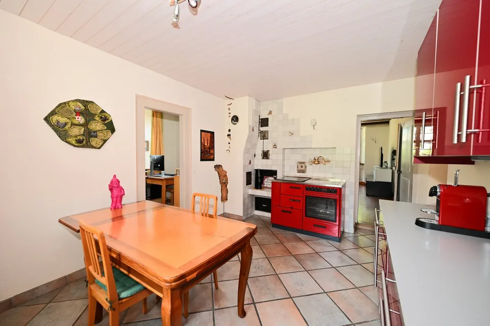 Stockwerkeigentum in historischem Bauernhaus mit modernem Wohnkomfort und traumhaftem Garten