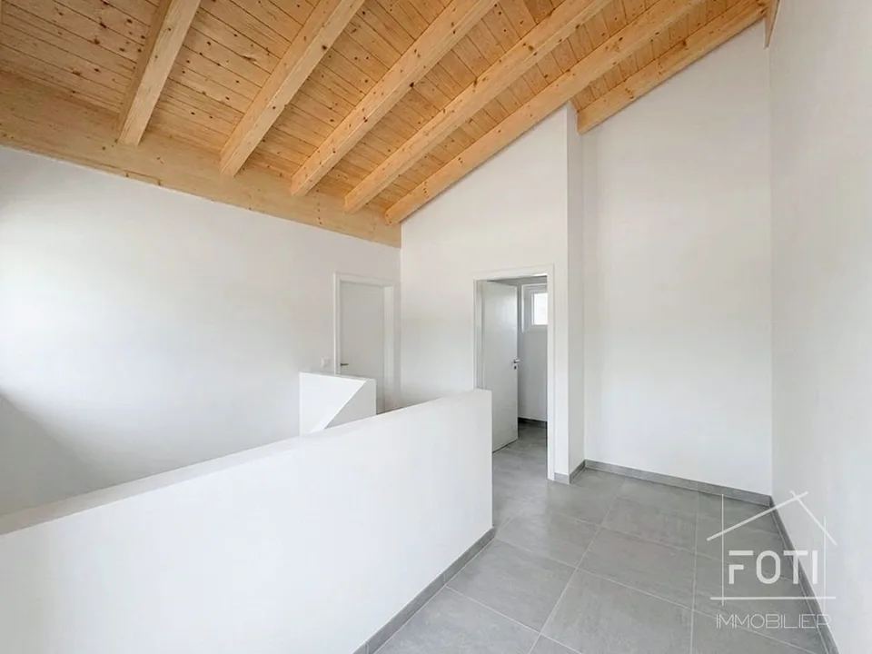 Villa individuelle NEUVE de 4,5 pièces avec belle vue sur la plaine.