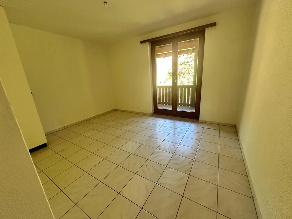 Charmante 4.5 Zimmer Wohnung mit grosser Laube - ab sofort verfügbar!