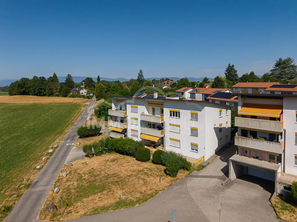 Helles Apartment im letzten Stock!