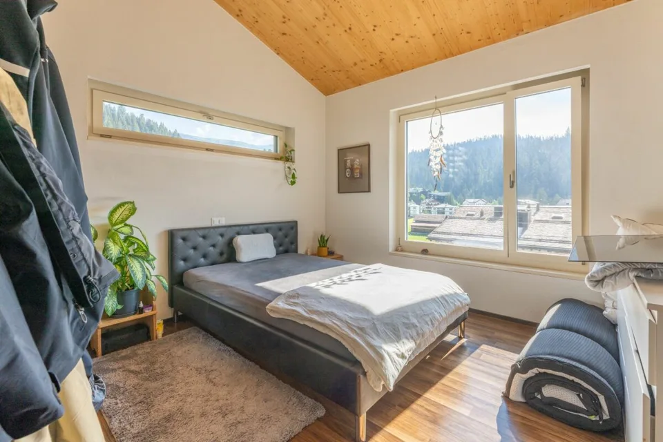 Maison à deux familles attrayante avec 5,5 pièces appartement principal et 2,5 pièces second appartement à vendre – photo 17 sur 22
