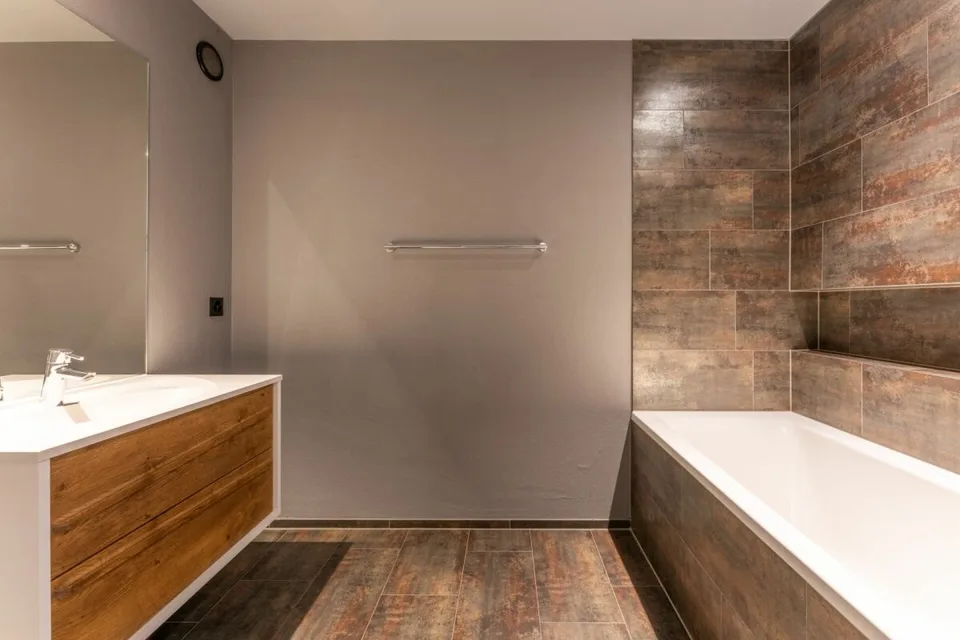 Maison à deux familles attrayante avec 5,5 pièces appartement principal et 2,5 pièces second appartement à vendre – photo 11 sur 22