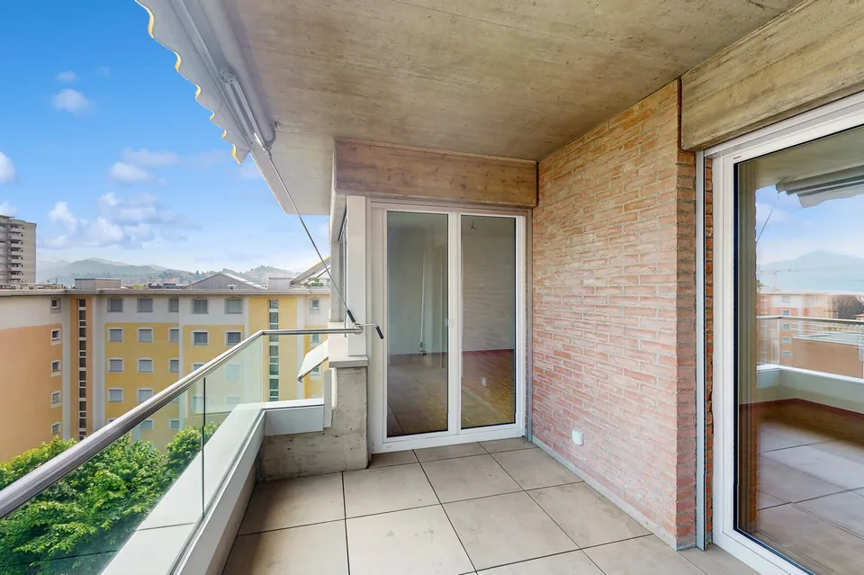 Tutto a portata di mano – Splendido 5.5 locali a Viganello – foto 6 di 16