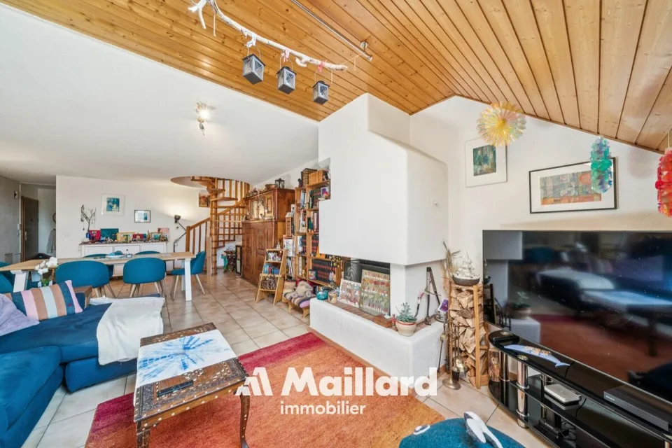 Prächtiges Dachgeschoss-Duplex von 170 m² mit außergewöhnlichen Räumlichkeiten