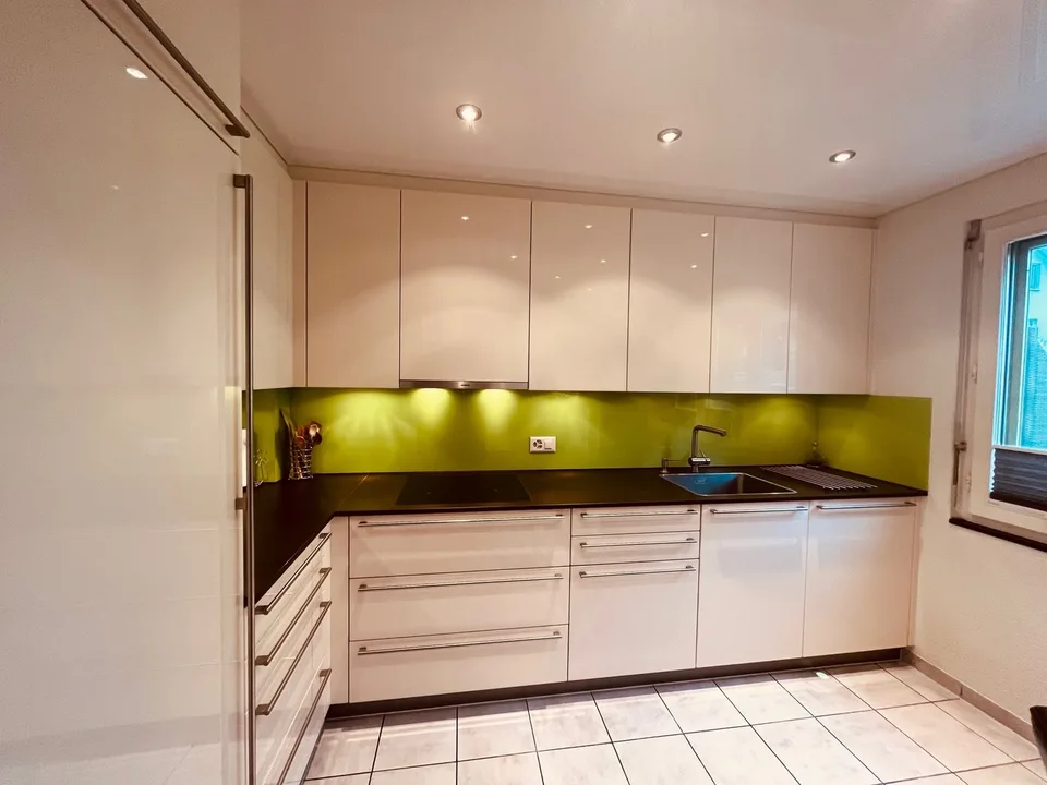 Hochwertig ausgebautes 5.5-Zimmer-EFH mit tiefen Nebenkosten