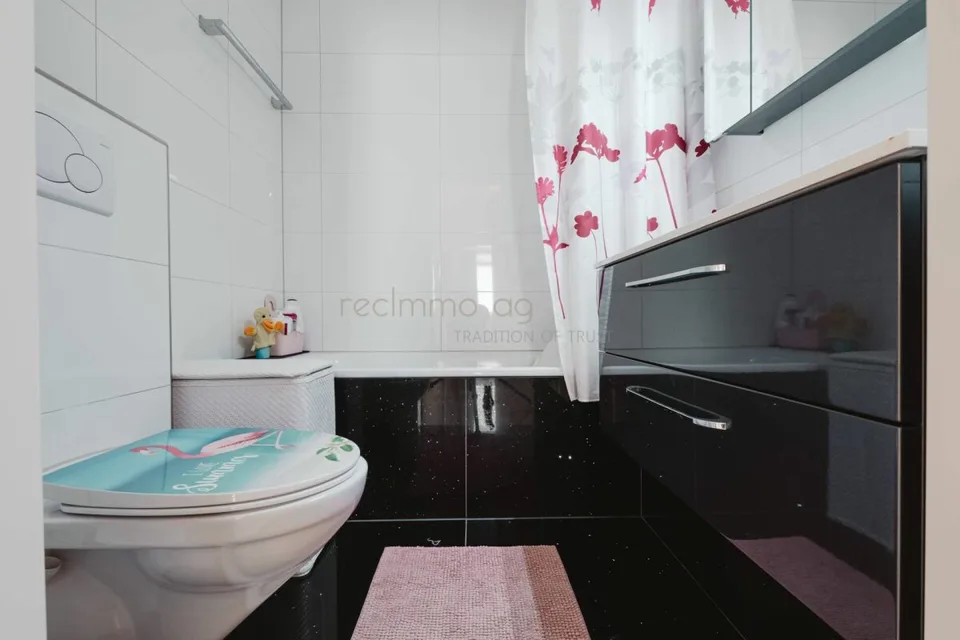 Attraktive 4.5-Zimmer-Eigentumswohnung und Balkon in Cham – Foto 12 von 13