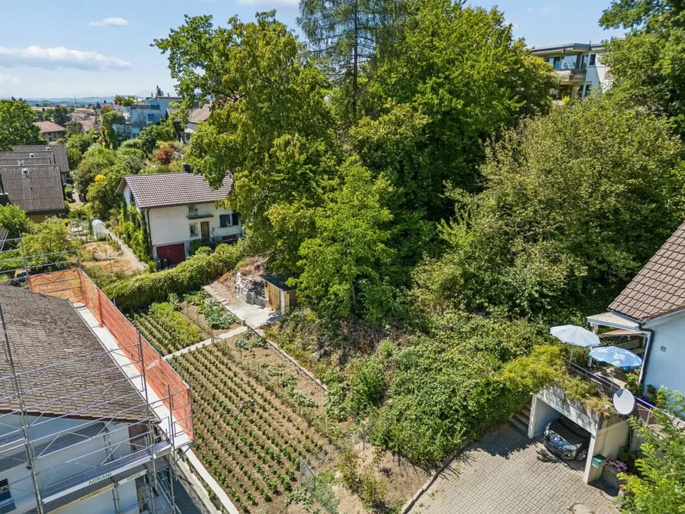 Terreno edificabile con potenziale e possibilità di progettazione flessibili