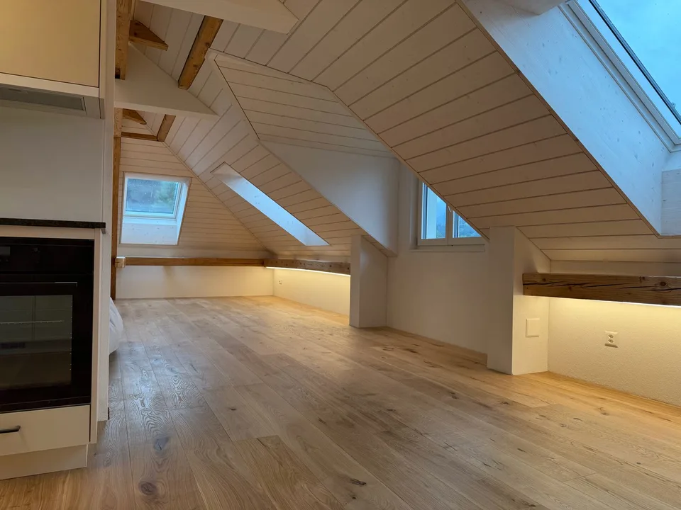 Moderne 3.5-Zimmer-Dachwohnung an ruhiger Lage in Nesslau – Foto 6 von 12