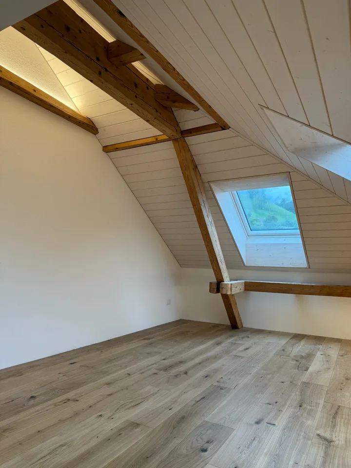 Moderne 3.5-Zimmer-Dachwohnung an ruhiger Lage in Nesslau – Foto 10 von 12