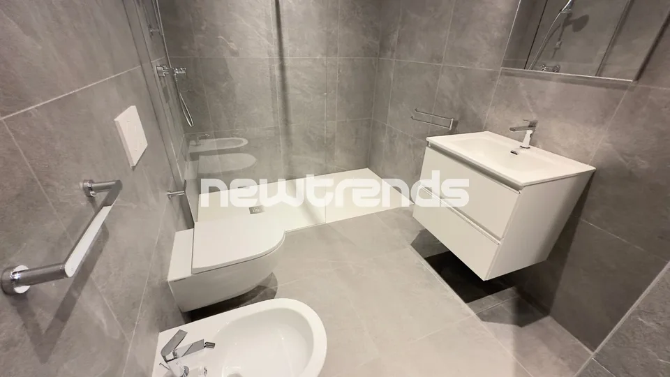 Très lumineux et jamais habité. Entrée indépendante et jardin privé. – photo 13 sur 13