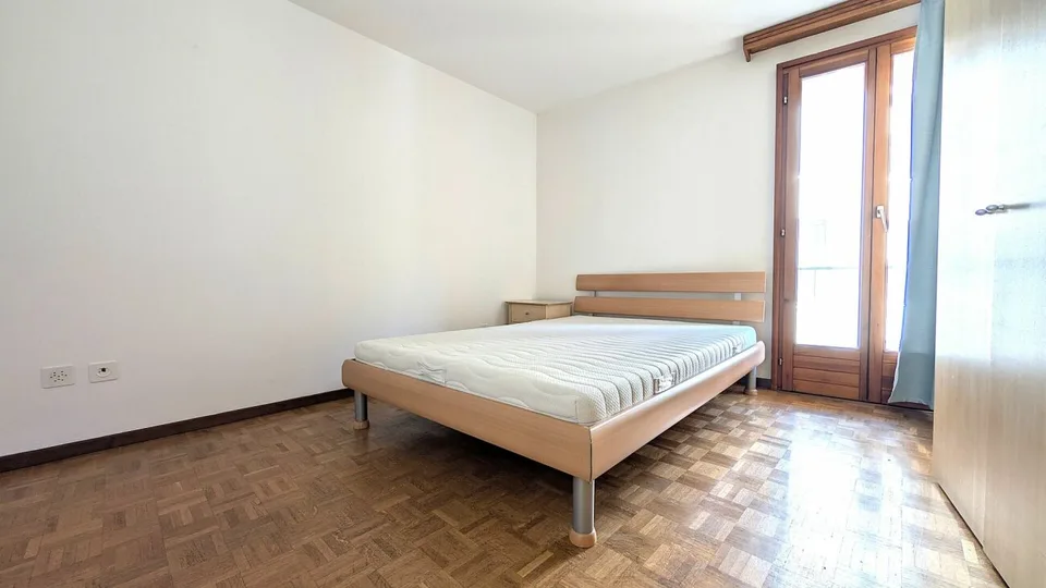 Atmosfera unica con camino e layout personalizzabile