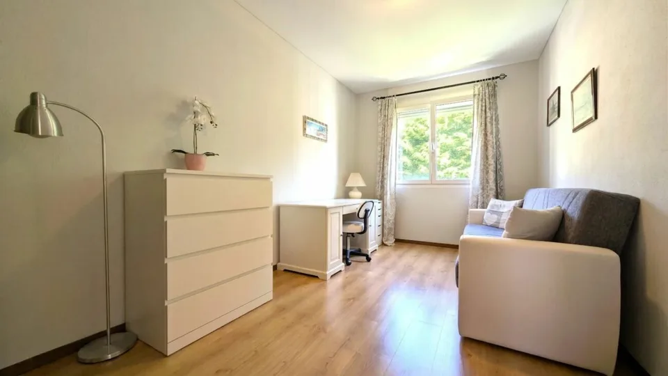Élégance urbaine avec vue sur les châteaux – photo 10 sur 12
