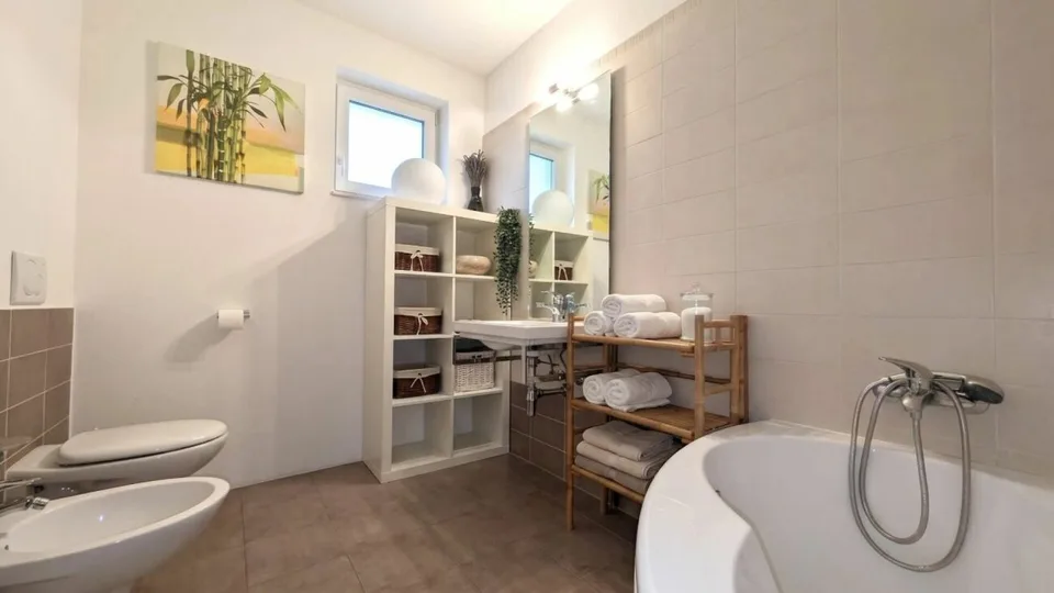 Élégance urbaine avec vue sur les châteaux – photo 11 sur 12