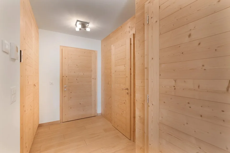 Appartamento elegante di 3,5 locali con balcone nel cuore di Nendaz – foto 7 di 11