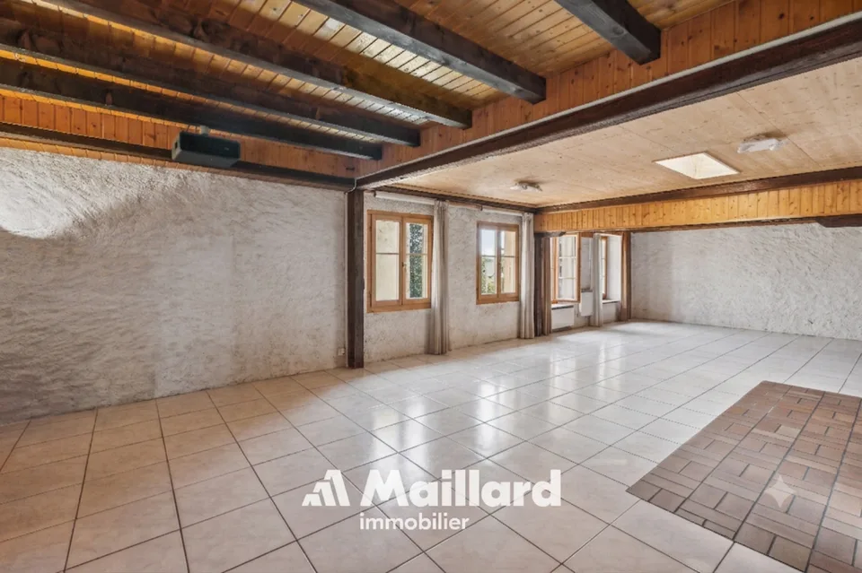 Bonvillars - Authentique 6.5 pièces de 200 m² avec balcon