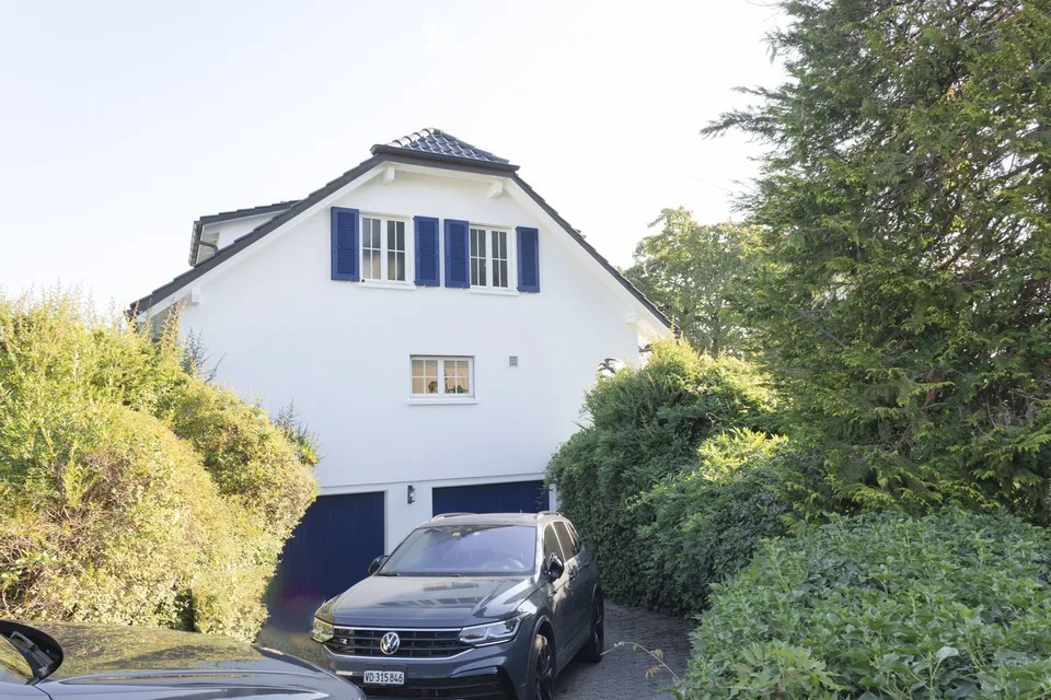 Maison Familiale Offrant Intimité et Cadre Verdoyant – Foto 2 von 14