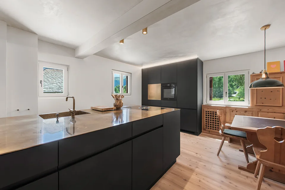 Ferienhaus in La Punt Chamues-ch: ruhig, stilvoll, kernsaniert
