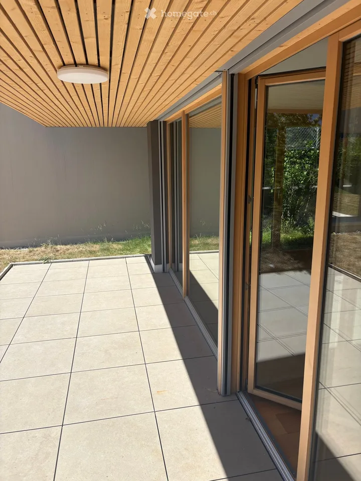 Ruhige, sonnige Wohnung mit Sitzplatz