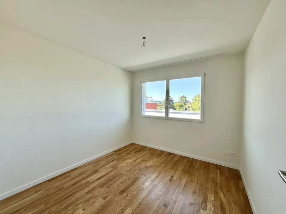 Riservato - Immediatamente disponibile - appartamento in mansarda luminoso ad Aesch BL – foto 6 di 16