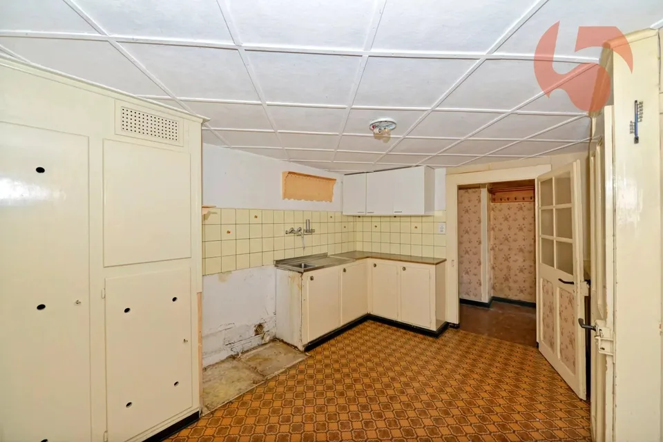 Autentica casa di villaggio con grande potenziale, garage e carnotzet