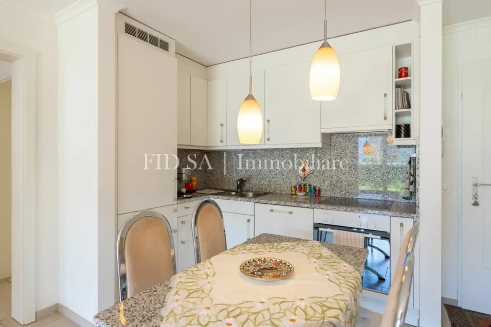 MINUSIO - Appartement avec jardin en position centrale