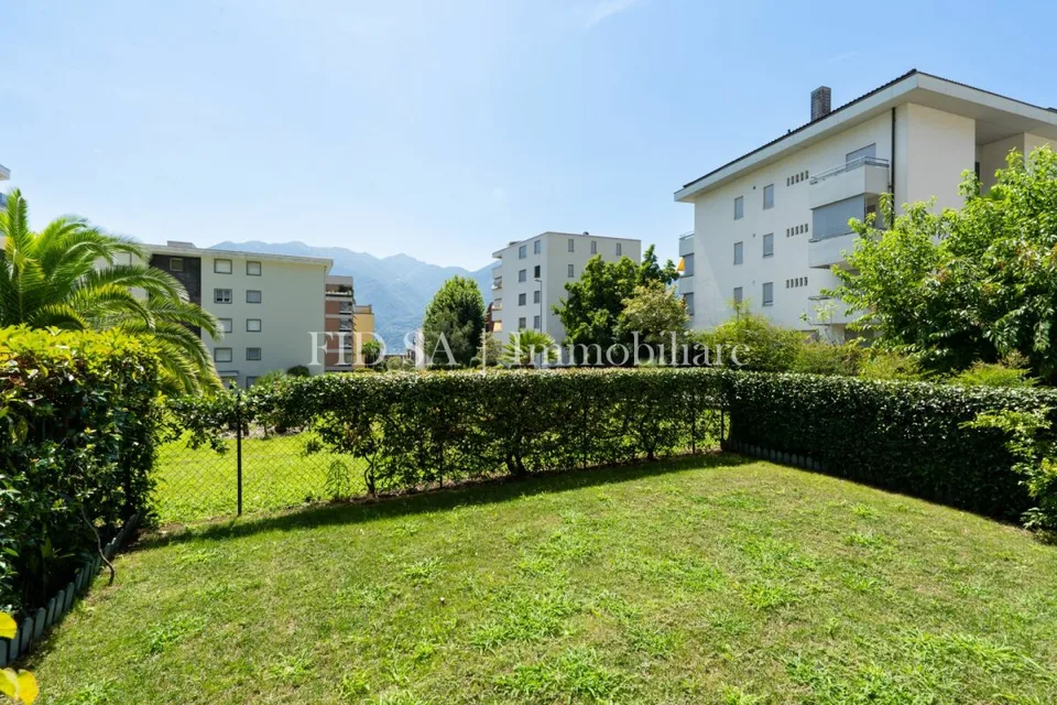 MINUSIO - Appartement avec jardin en position centrale
