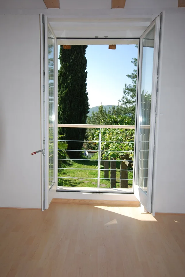 Accogliente casa indipendente di 4.5 locali in posizione privilegiata a S. Pietro di Stabio,