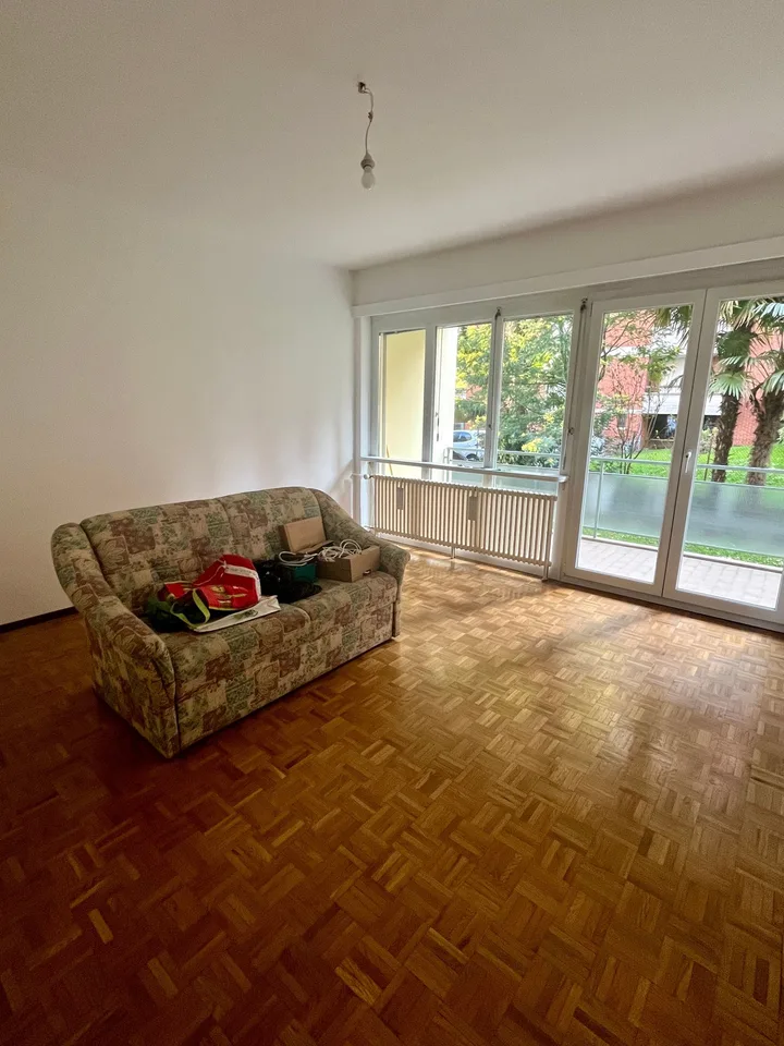 Ruhige 2,5-Zimmer-Wohnung in Agno / Zweitwohnsitz möglich  /Vendiamo anche in Residenza Secondaria Tranquillo appartamento di 2,5 locali ad Agno