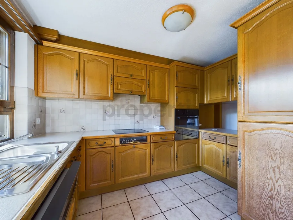 Appartement de 4,5 pièces de première classe à Weiach avec une vue magnifique