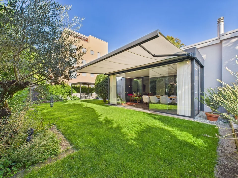 Moderne Villa mit Garten, privatem Spa und fortschrittlicher Technologie in Locarno