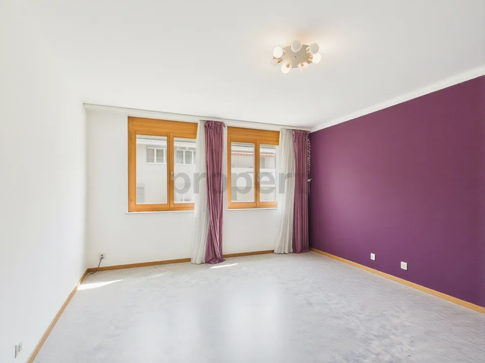 Neu renovierte 4.5-Zimmer-Elegantwohnung mit eigenem Parkplatz, Bubendorf