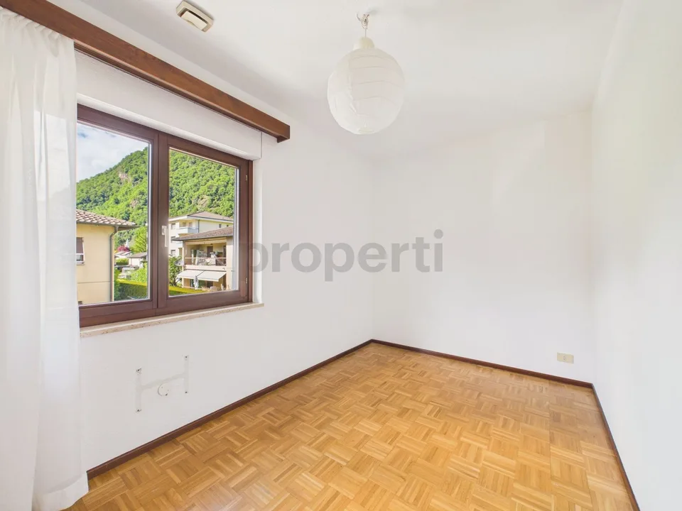 Appartamento 4,5 locali con box auto in casa bifamiliare – Foto 23 von 34