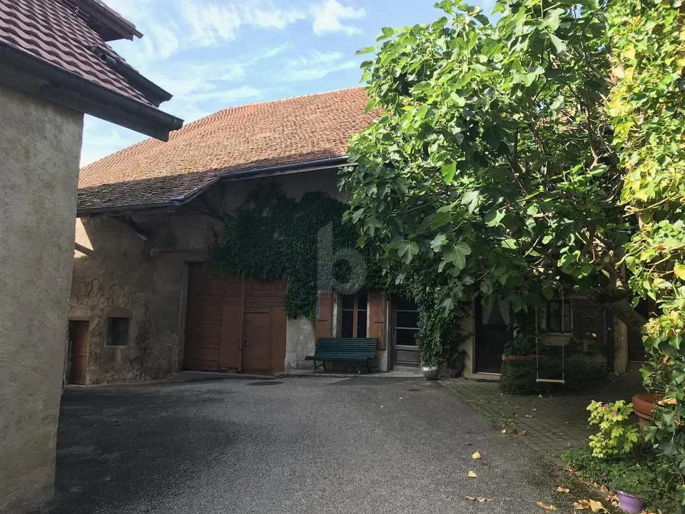 FERME À RÉNOVER