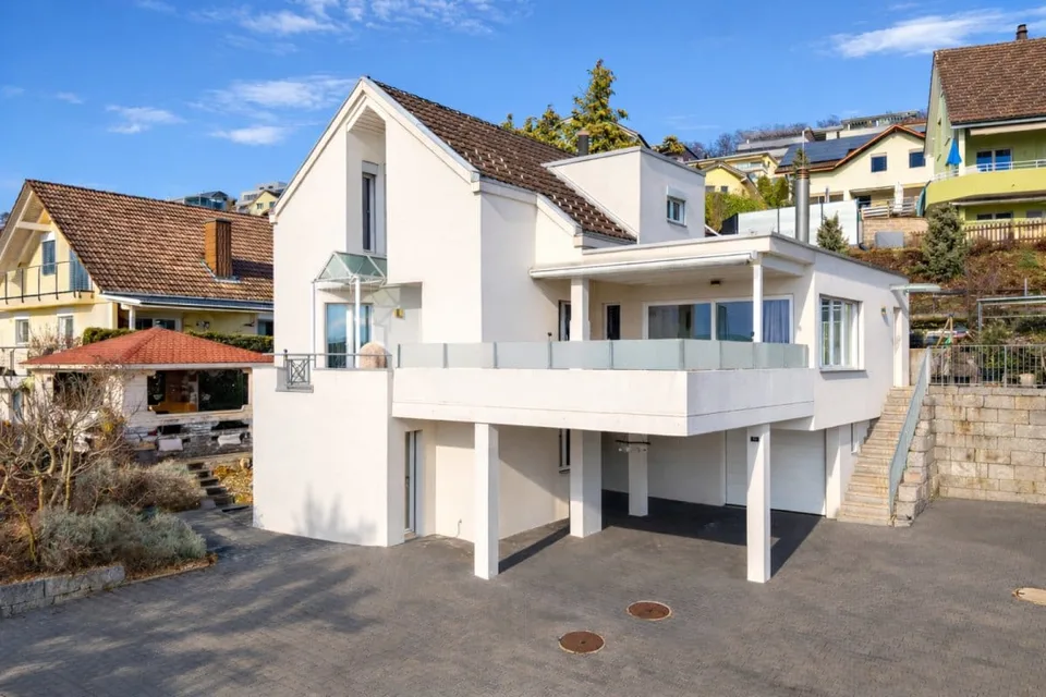 Spacieuse maison individuelle 6.5 pièces avec appartement annexe - modernisée