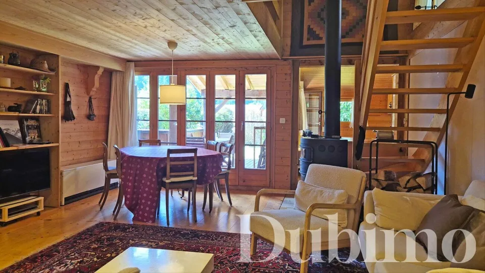 CHALET EMBLEMATIQUE D'EXCEPTION FACE AUX DENTS DU MIDI À CHAMPÉRY