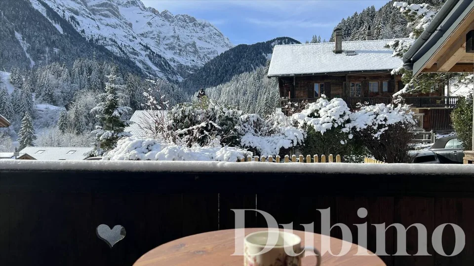CHALET EMBLEMATIQUE D'EXCEPTION FACE AUX DENTS DU MIDI À CHAMPÉRY – photo 11 sur 17