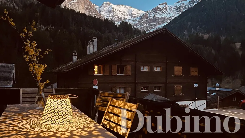 CHALET EMBLEMATIQUE D'EXCEPTION FACE AUX DENTS DU MIDI À CHAMPÉRY – photo 12 sur 17