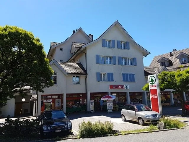 Gemütliche Wohnung im Zentrum von Bonstetten zu vermieten