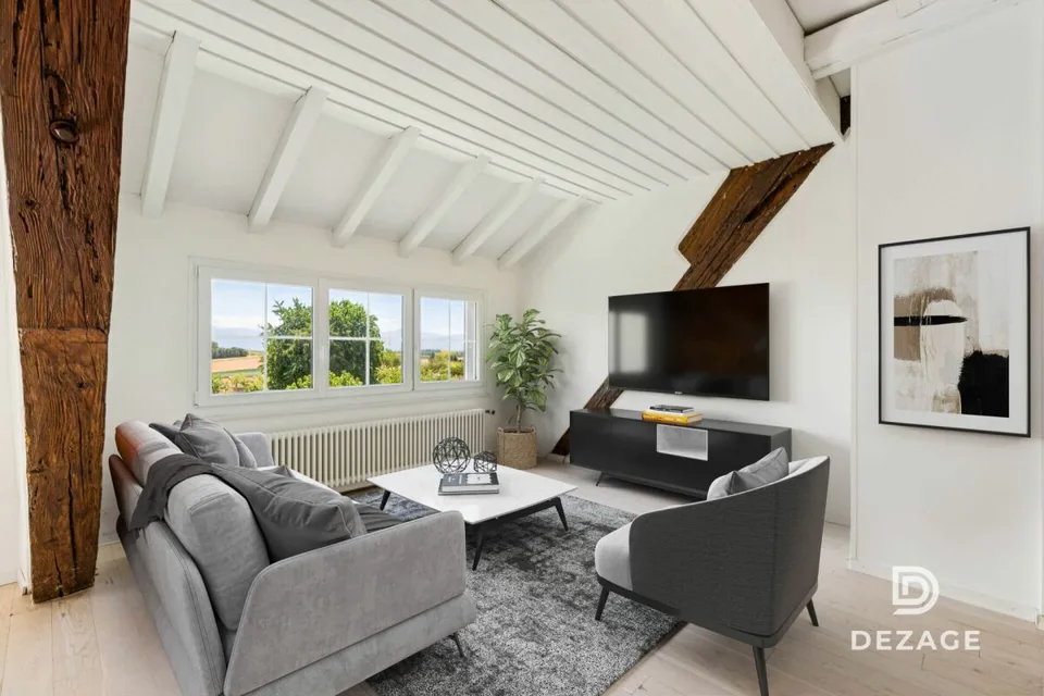 Wohnung mit Charakter und Panoramablick sowie Garten im Herzen des Dorfes!