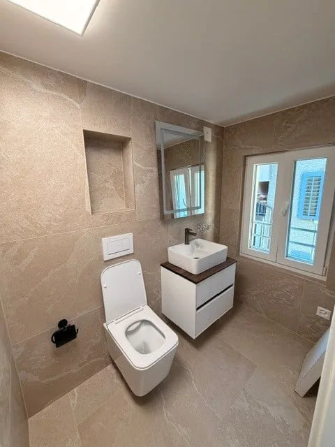 4.5-Room Maisonette with Lake View & Garden