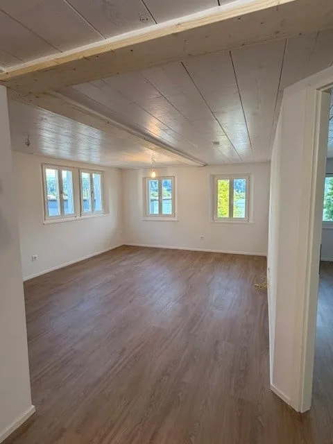4.5-Zimmer-Maisonette mit Seesicht & Garten