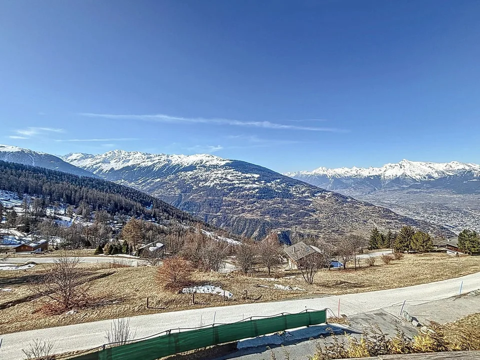 Lussuoso e atipico chalet con vista panoramica