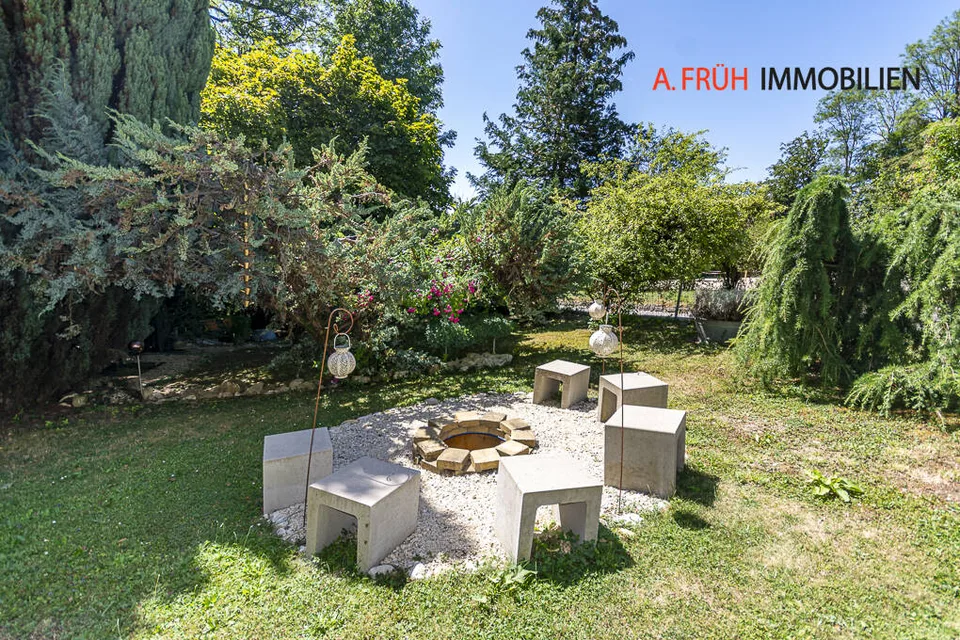 Historische Maisonette mit idyllischem Garten und Charme