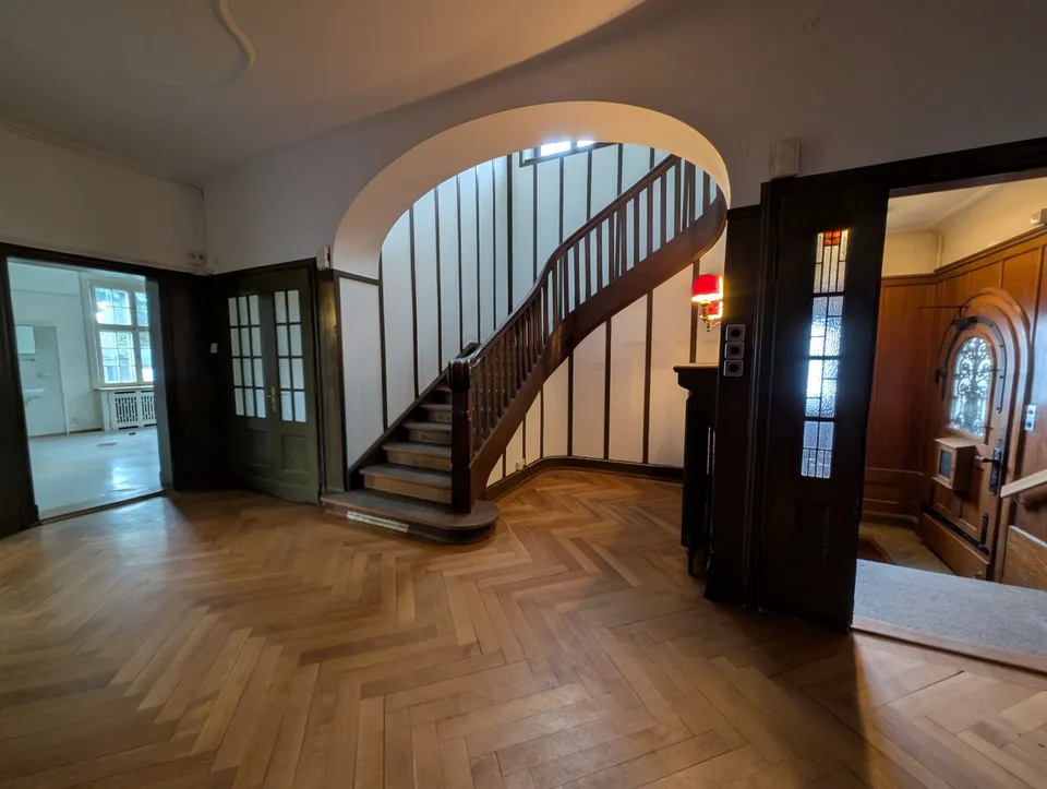 Luxuriöse Rarität mit unverbaubarer Seesicht – foto 6 di 12