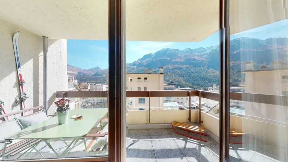 Zuhause im Herzen von St. Moritz - 4,5-Zimmer-Wohnung mit Panoramabalkon